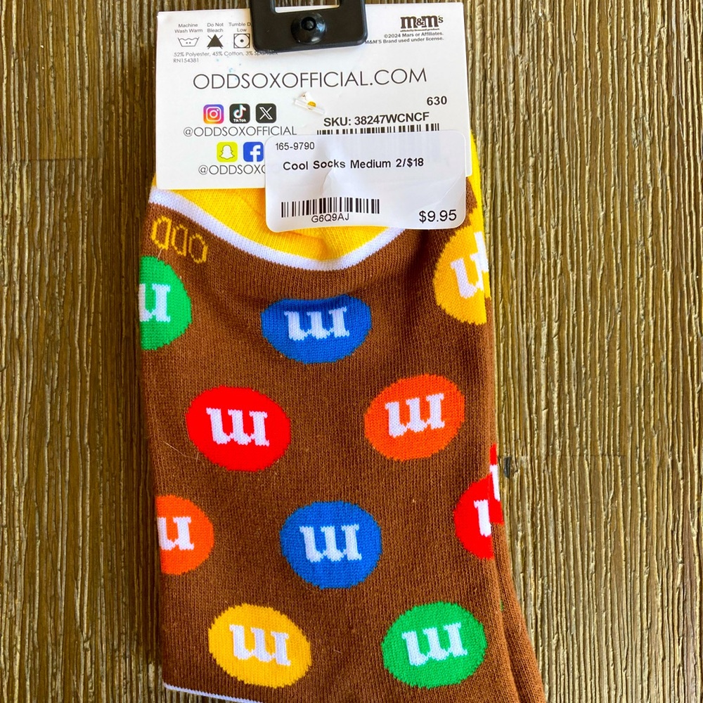 M&M Socks ❤️💚💛 - Picture 2 of 4